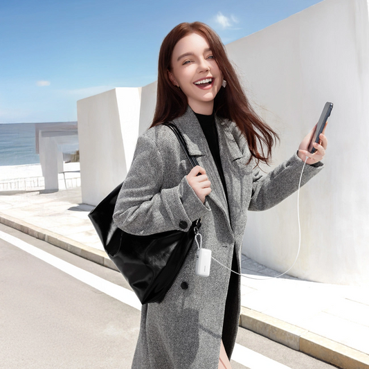 Joyroom JR-PR2L External Battery, 10000mAh, 35W, QC + PD, 1 x Lightning - 1 x USB-C, White