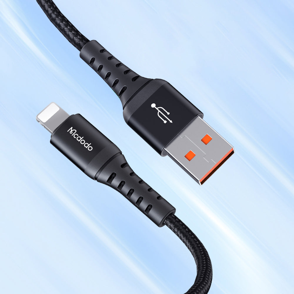 Datový a nabíjecí kabel USB-A - Lightning McDodo CA-2261, 18W, 1m, černý