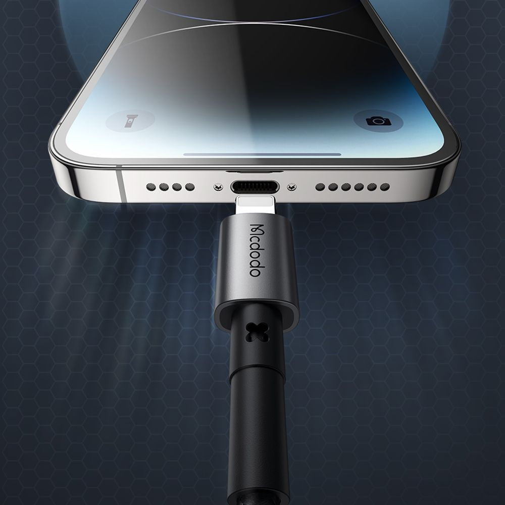 Datový a nabíjecí kabel USB-A - Lightning McDodo CA-3580, 18W, 1.2m, černý