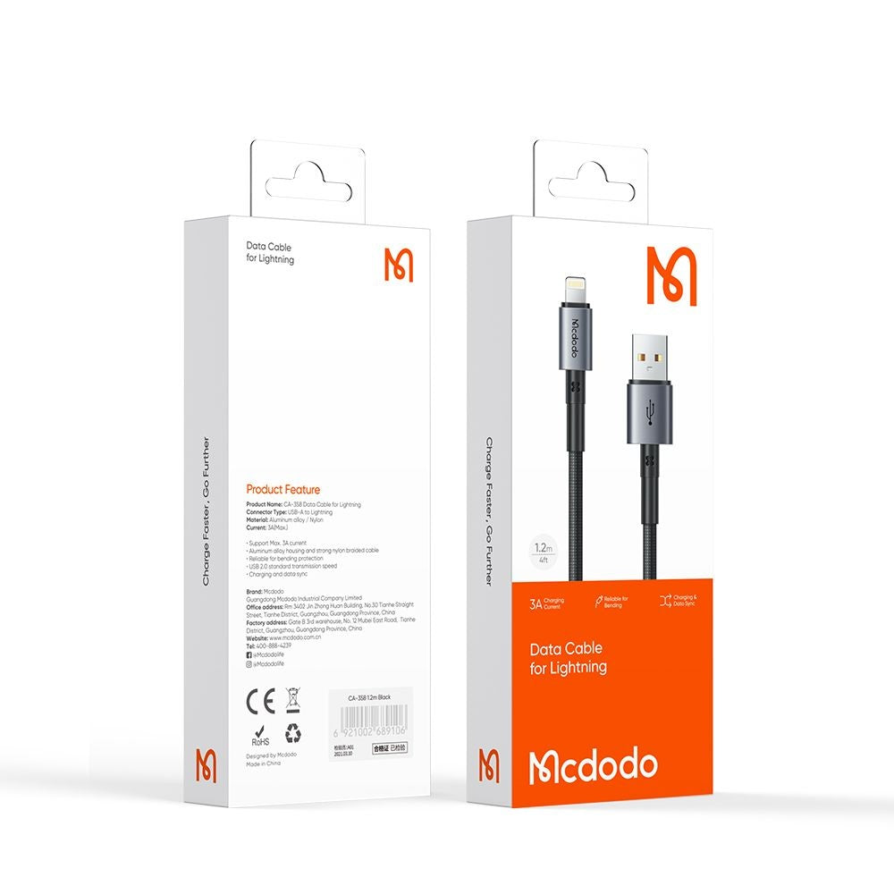 Datový a nabíjecí kabel USB-A - Lightning McDodo CA-3580, 18W, 1.2m, černý