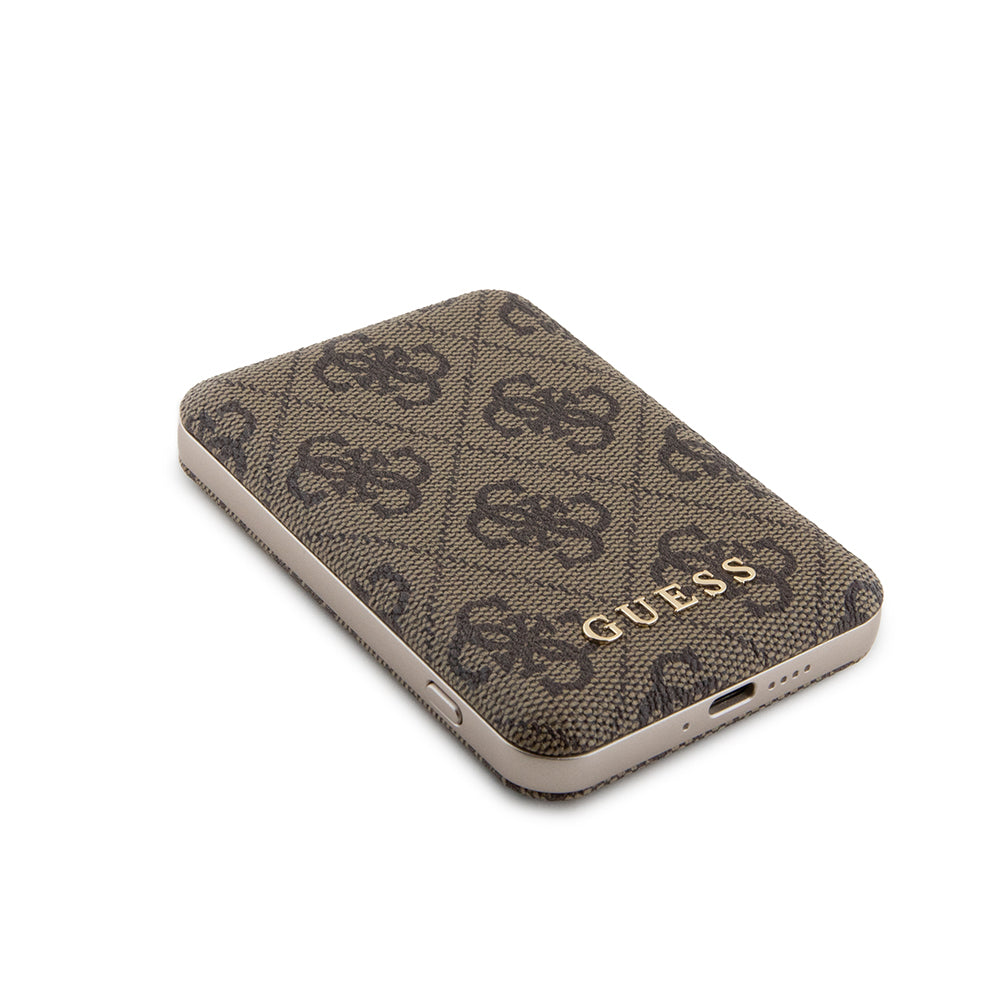 Pouzdro MagSafe pro Apple iPhone 15 Pro, Guess, Powerbank 4G Metal Logo, Hnědá