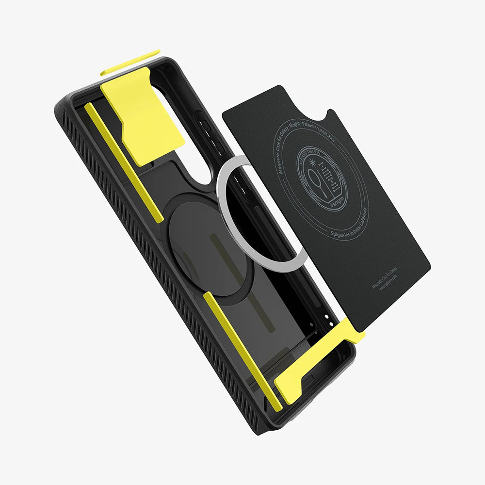 Pouzdro MagSafe pro Samsung Galaxy S25 Ultra S938, Spigen, Rugged Armor, Matně černé ACS08951