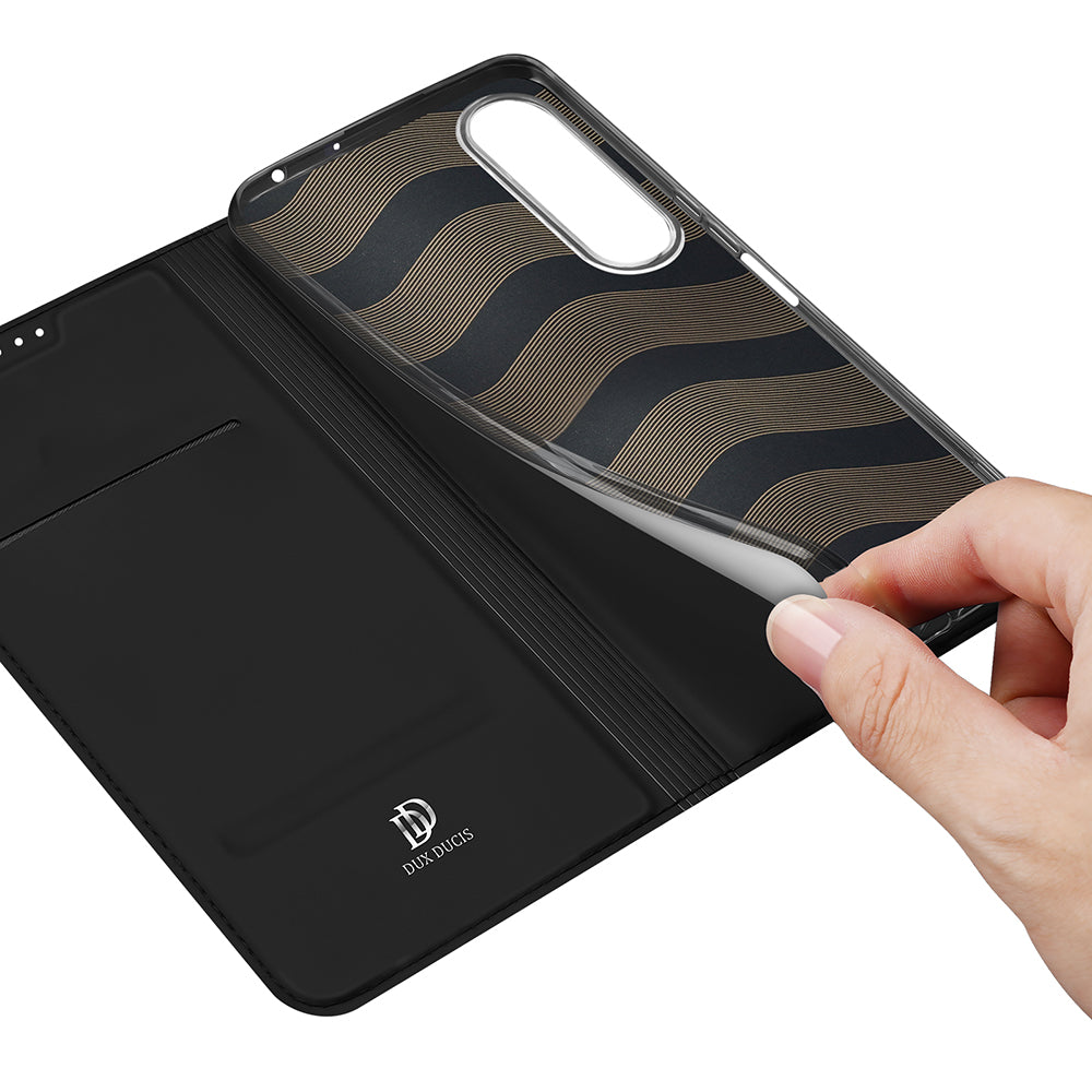 Pouzdro pro Sony Xperia 1 VII, DUX DUCIS, Skin Pro, Černé