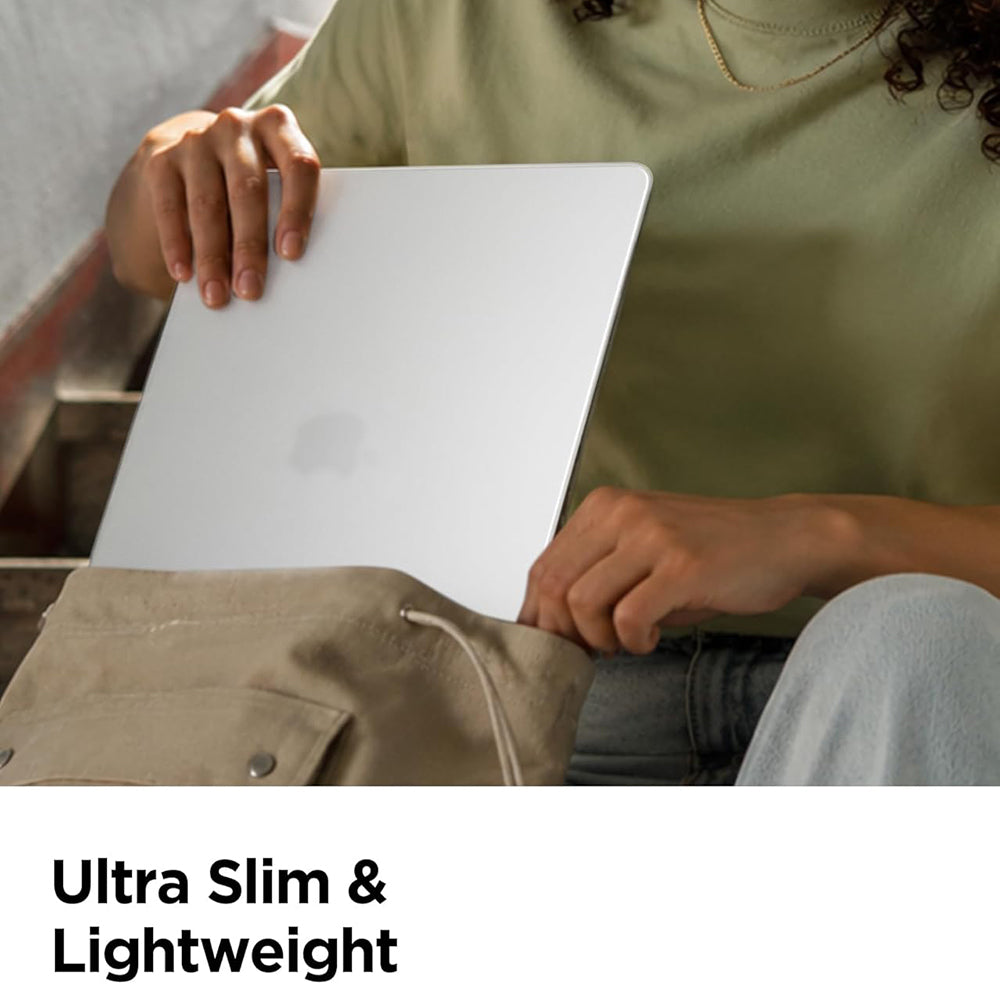 Pouzdro Spigen Airskin pro Apple MacBook Air 13palců (2026) / (2025) / (2024) / (2022), Matně průhledné ACS11530
