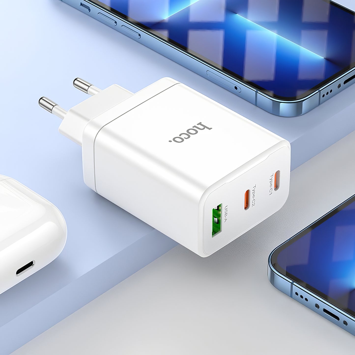 Síťová nabíječka HOCO N33, 35W, 3A, 1 x USB-A - 2 x USB-C, bílá