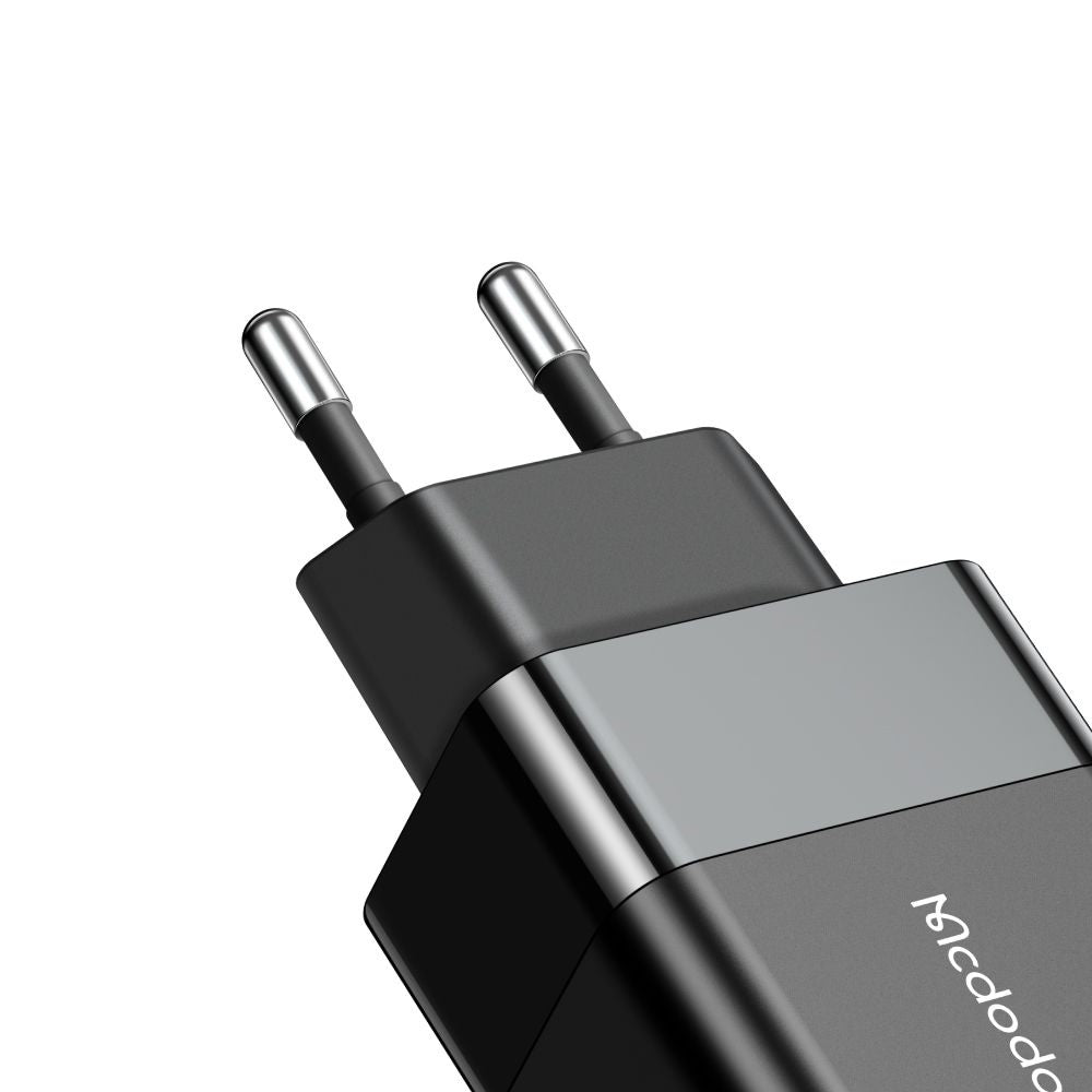 Síťová nabíječka McDodo CH-1951 Hydrogen, 20W, 3A, 1 x USB-A - 1 x USB-C, černá