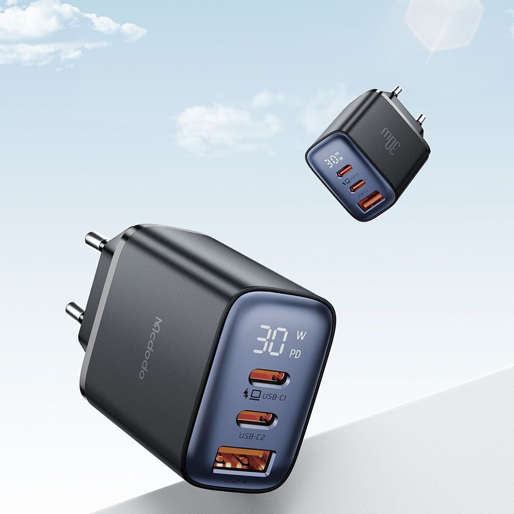 Síťová nabíječka McDodo CH-2180 Display, 30W, 3A, 1 x USB-A - 2 x USB-C, černá
