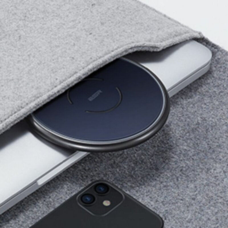 Bezdrátová síťová nabíječka ESR Halolock, 10W, 1.1A, Modrá