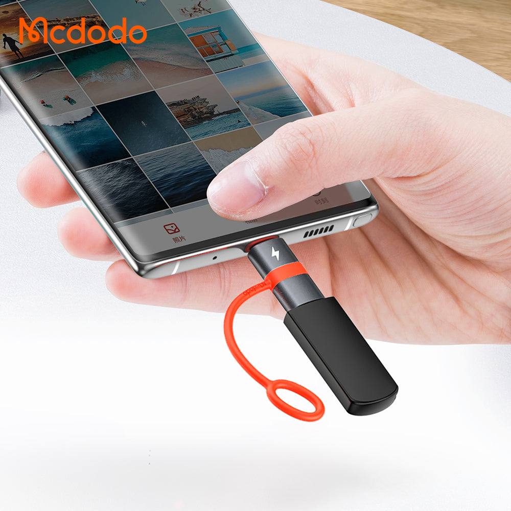 Adaptér pro data a nabíjení USB-C - microUSB McDodo OT-3820, šedý