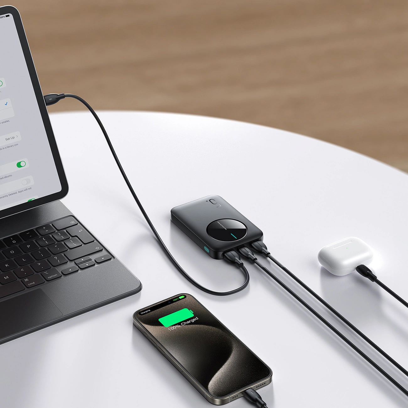 Externí baterie Joyroom JR-PBF13, 5000mAh, 12W, 1 x USB-C - 2 x USB-A, Černá