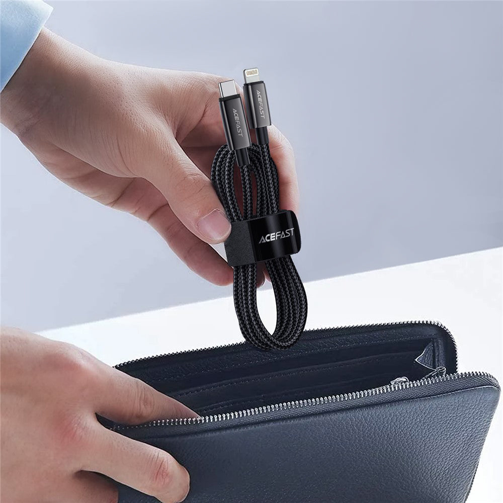 Datový a nabíjecí kabel USB-C - Lightning Acefast C23-01, 30W, 1.2m, Černý.