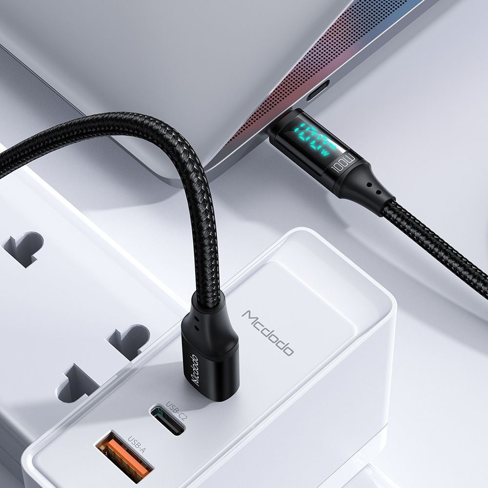 Datový a nabíjecí kabel USB-C - USB-C McDodo CA-1100 Display, 100W, 1.2m, černý