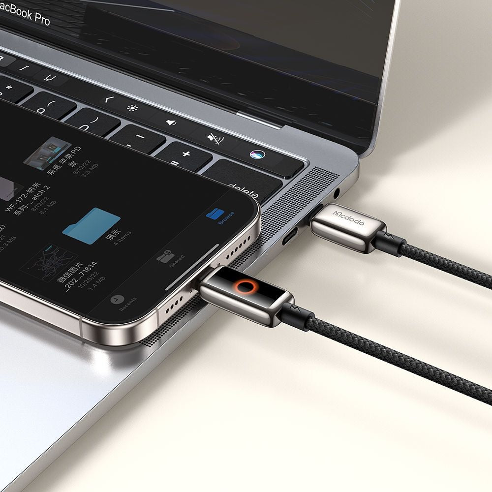 Datový a nabíjecí kabel USB-C - USB-C McDodo CA-6680 Auto Power Off, 100W, 1.2m, Černý