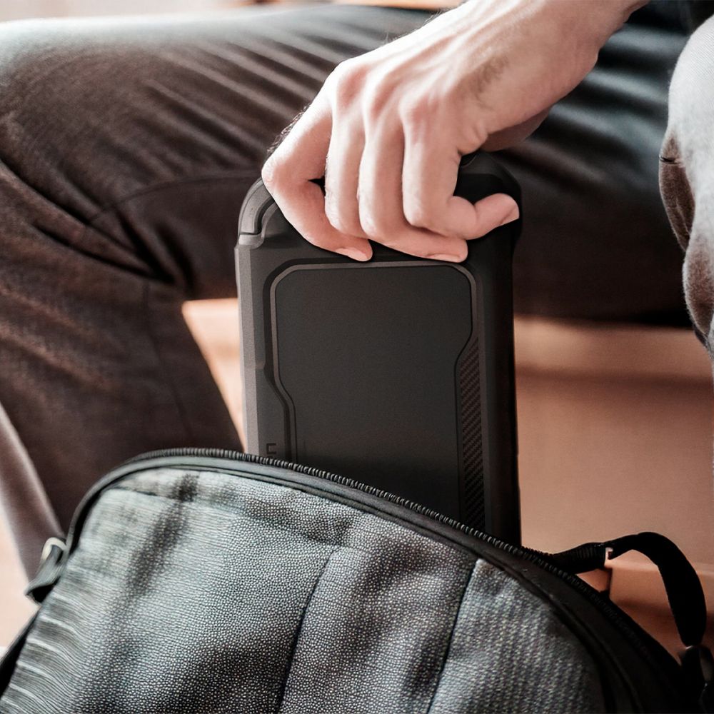 Ochranný kryt Spigen Rugged Armor pro konzoli Nintendo Switch 2, černý ACS09075
