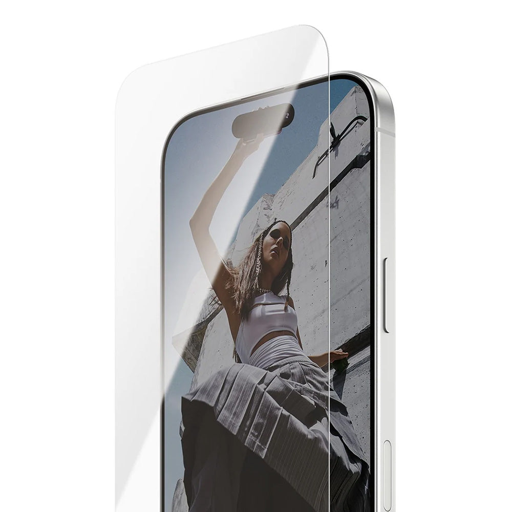 PanzerGlass Safe Screen Protector. Ultra-Wide Fit EasyAligner for Apple iPhone 17 / 16 Pro, Tempered Glass, Full Glue