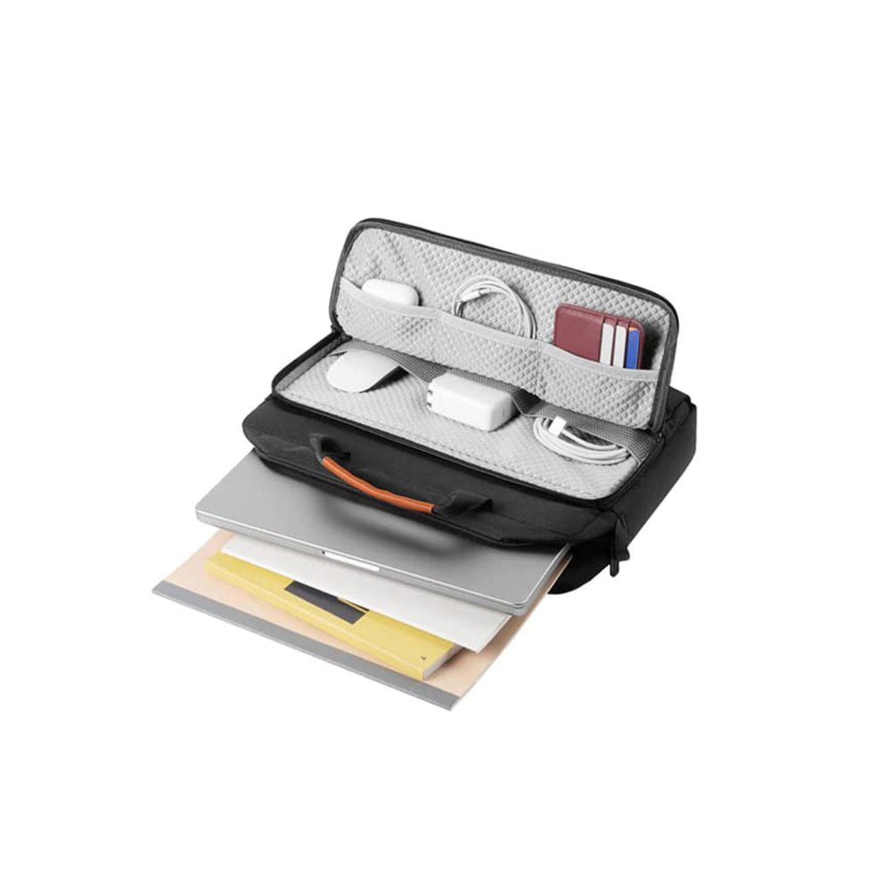 Taška Tomtoc pro laptop 16 palců, černá