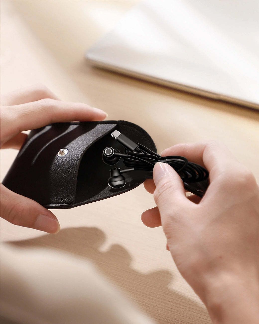 Handsfree USB-C Joyroom JR-EC07, Černá