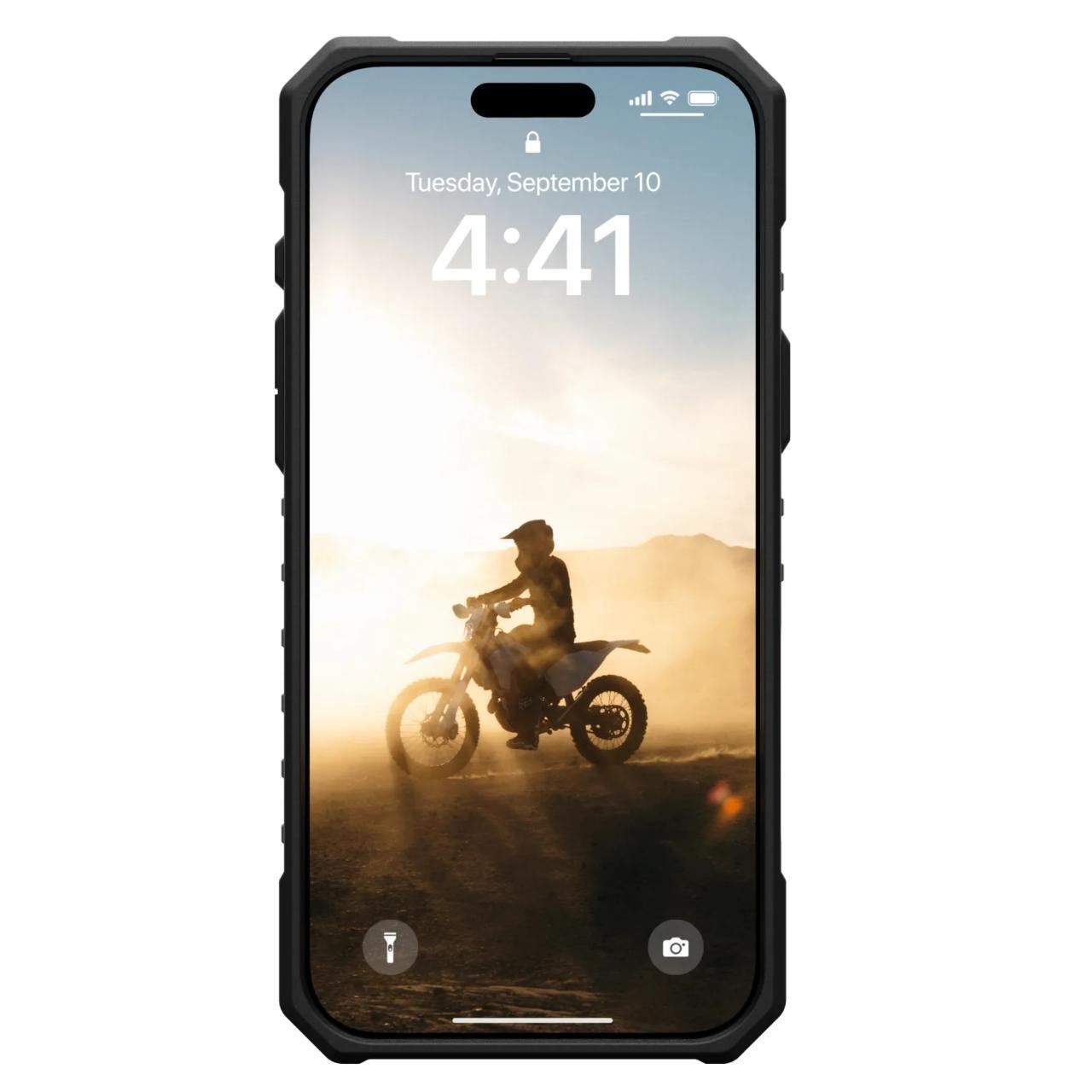 Pouzdro MagSafe pro Apple iPhone 16 Pro, Urban Armor Gear, Pathfinder, Zelená