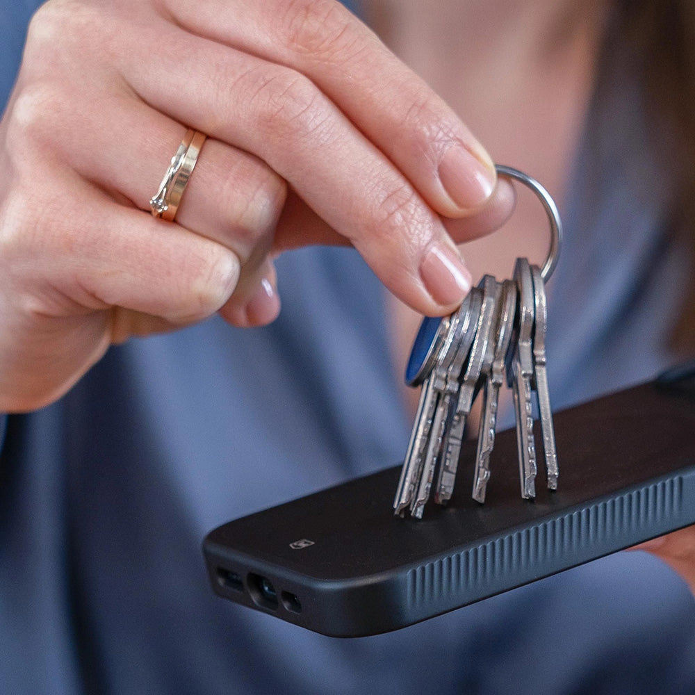 Pouzdro MagSafe pro Apple iPhone 17 Pro, 3MK, Smoke MagCase, Černá