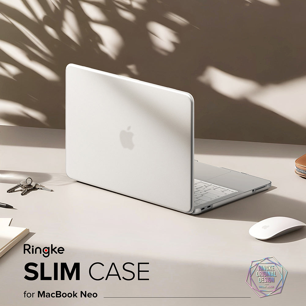 Pouzdro Ringke Slim pro Apple MacBook Neo 13″, matně průhledné.