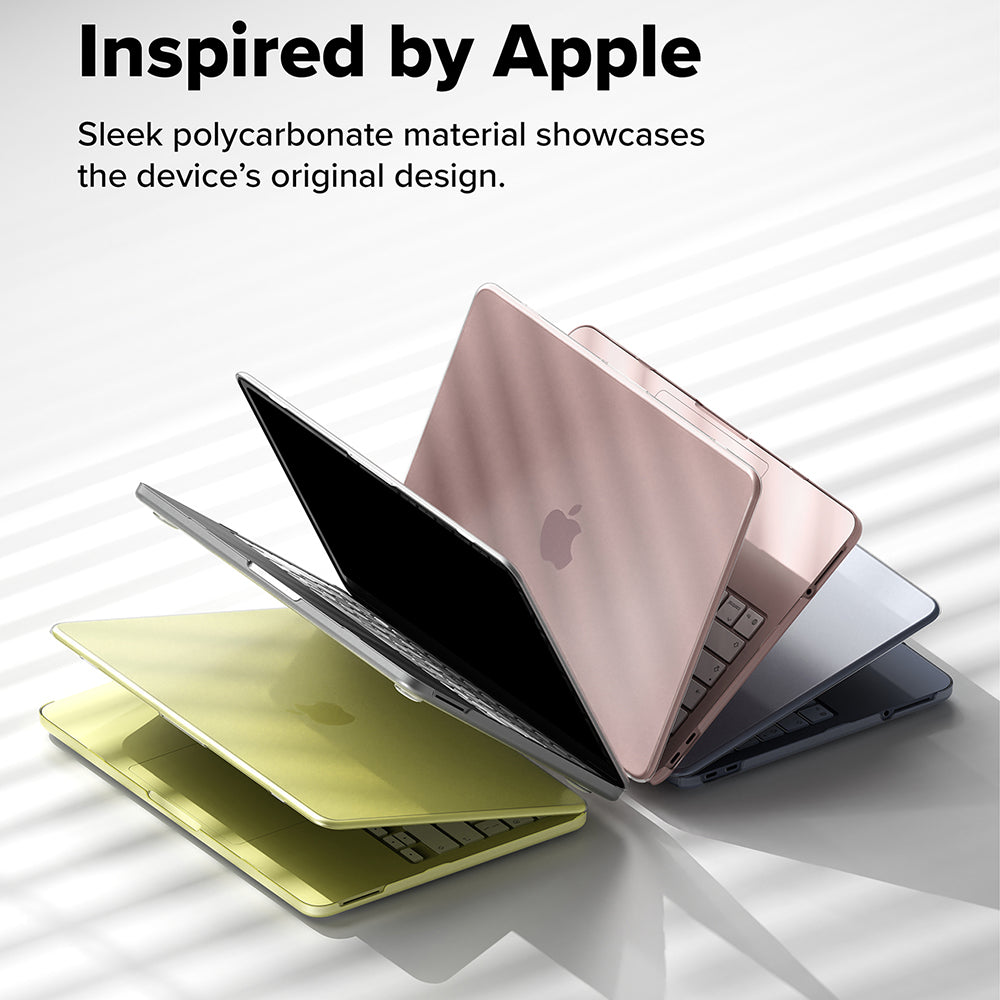 Pouzdro Ringke Slim pro Apple MacBook Neo 13″, matně průhledné.