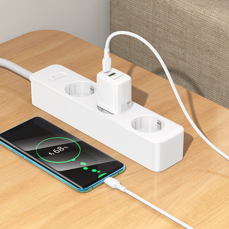 Síťová nabíječka s kabelem USB-C Borofone BN29 Fuente, 30W, 3A, 1 x USB-A - 1 x USB-C, bílá