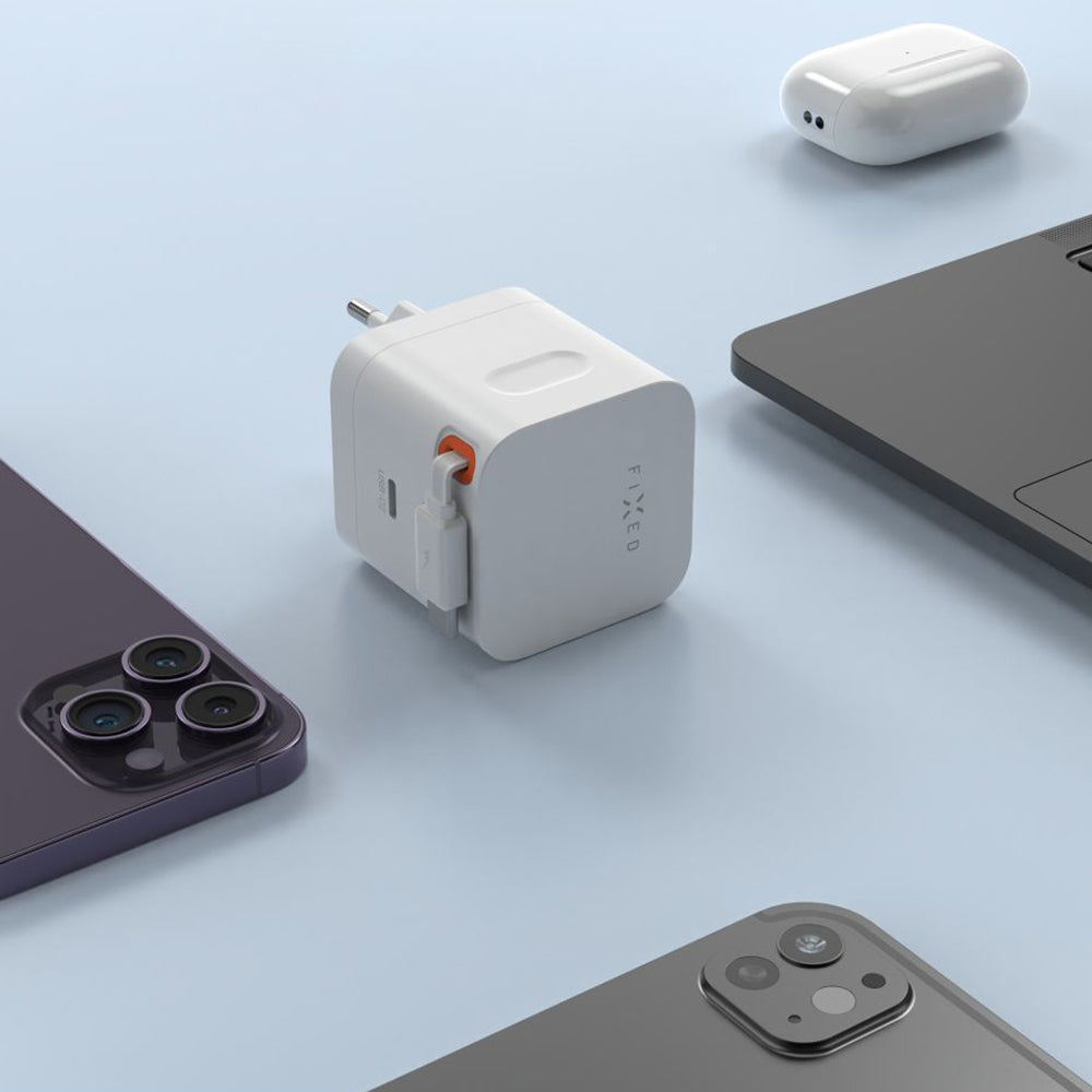 Síťová nabíječka s kabelem USB-C Fixed, 65W, 3.25A, 1 x USB-C, černá