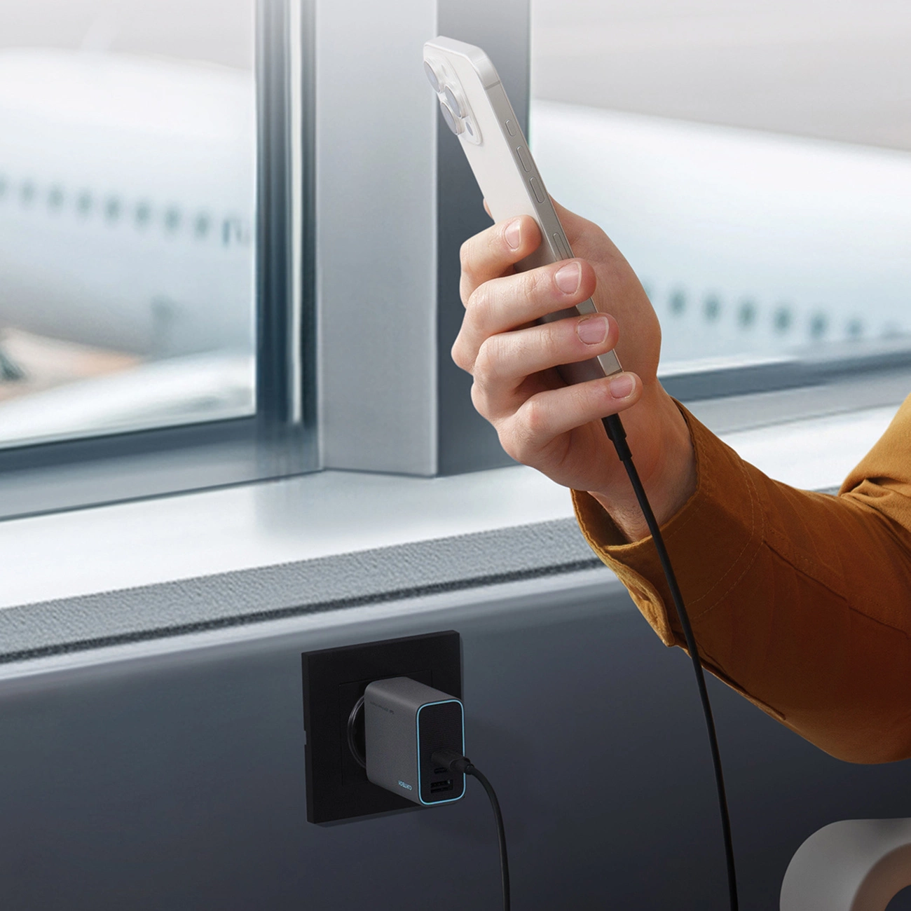 Síťová nabíječka Cuktech, 65W, 3A, 1 x USB-A - 2 x USB-C, Šedá CUKAD653EUGR