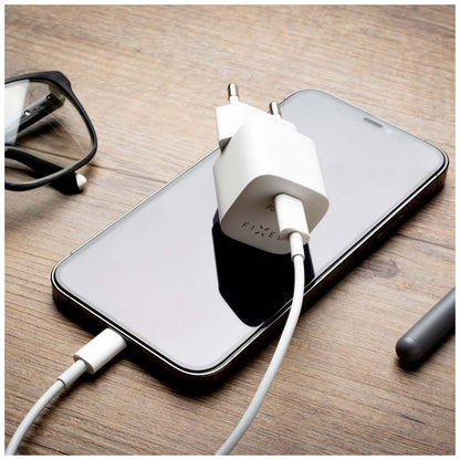 Síťová nabíječka Fixed Mini, 30W, 3A, 1 x USB-C, Bílá