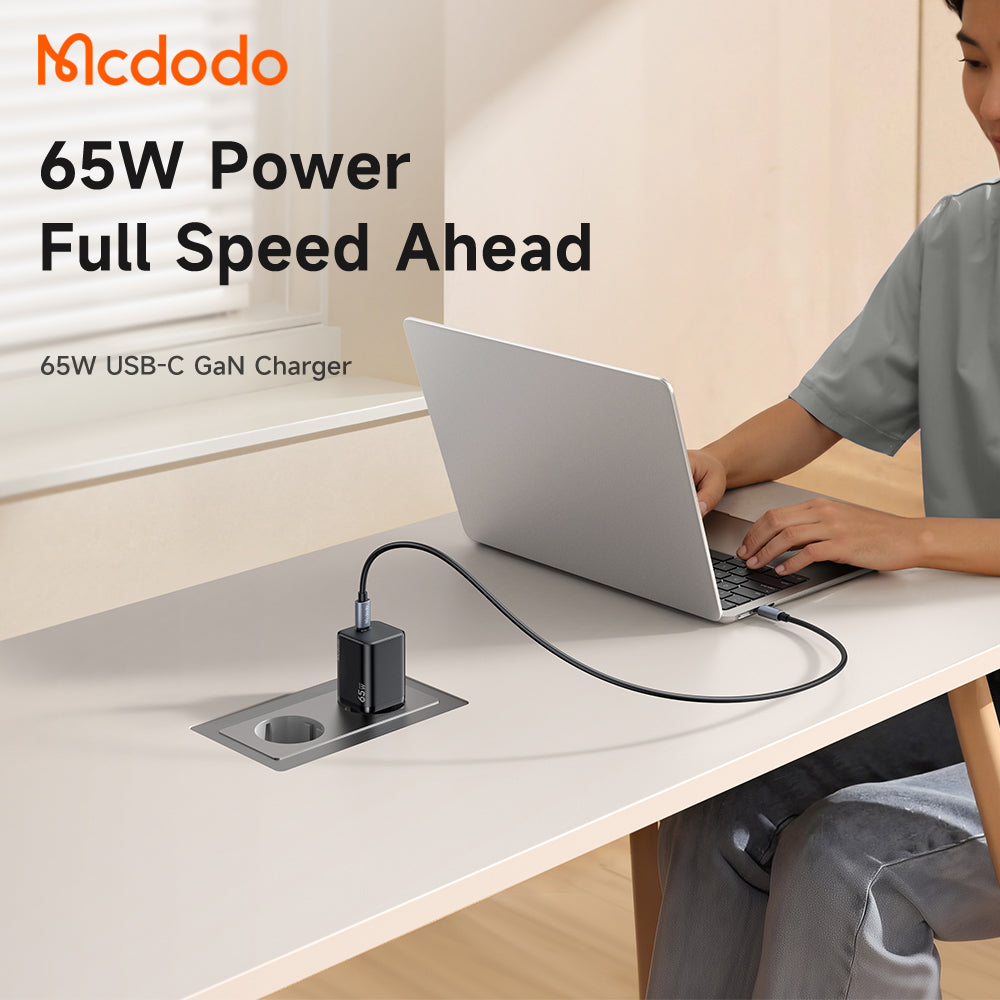 Síťová nabíječka McDodo CH-0850 Ultimate Mini, 65W, 3,25A, 1 x USB-C, černá