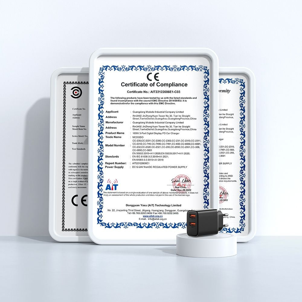 Síťová nabíječka McDodo CH-5070 Beryllium, 12W, 2.4A, 2 x USB-A, Černá