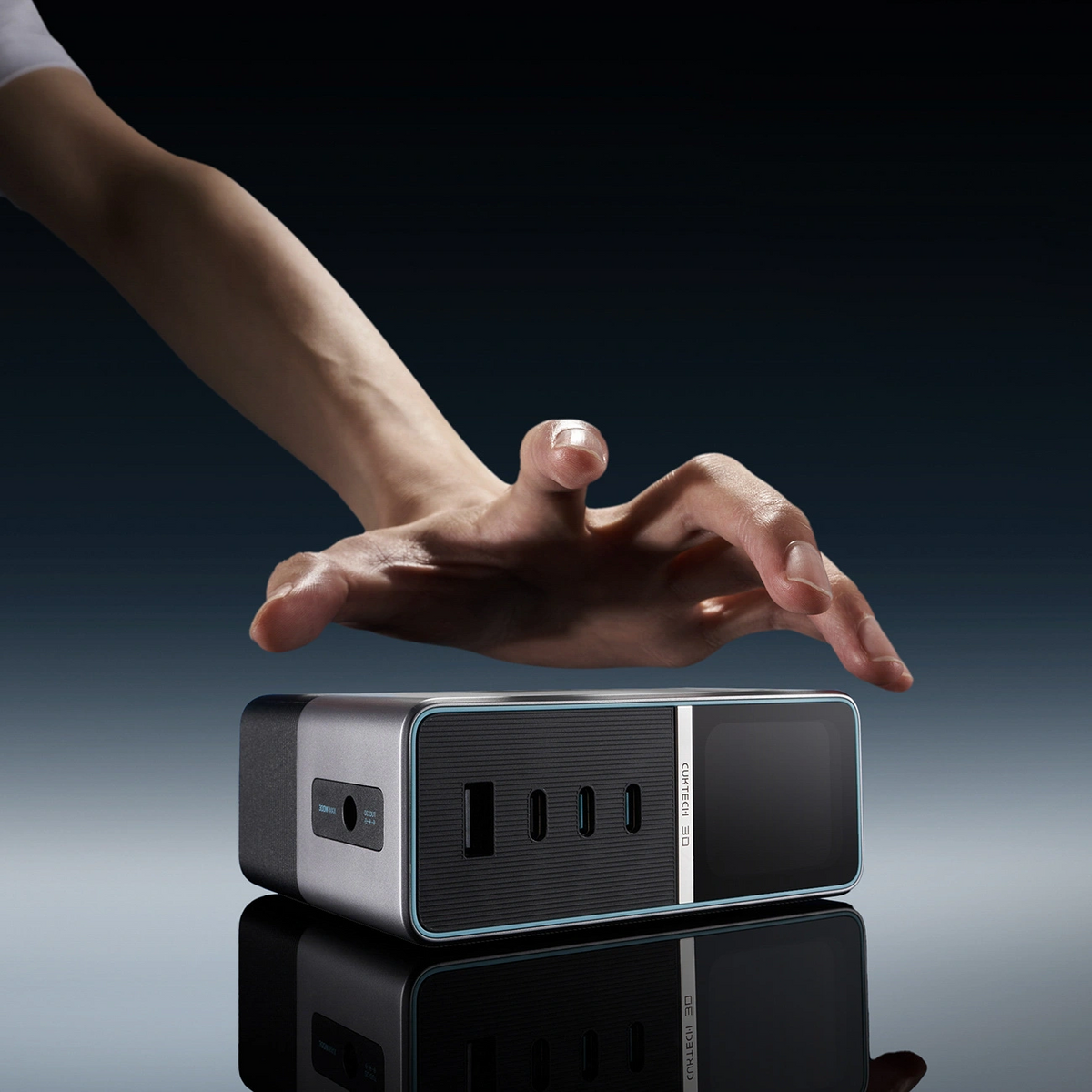 Nabíječka stanice Cuktech TA3005U, 300W, 1 x DC - 1 x USB-A - 3 x USB-C, Šedá