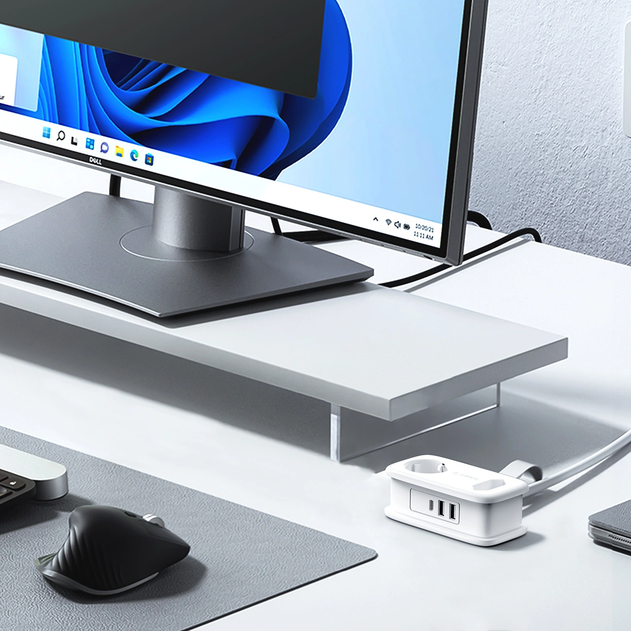 Prodlužovací kabel Orico APP, 1 x Schuko - 1 x zásuvka - 2 x USB-A - 1 x USB-C, bílá šedá
