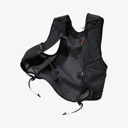 Běžecká vesta Spigen Dynamic Shield A721, Velikost L - XL, Černá AMP10225